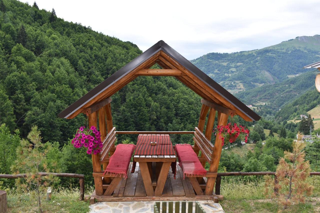 Gradine - Katun Kamp Villa พลาฟ ภายนอก รูปภาพ